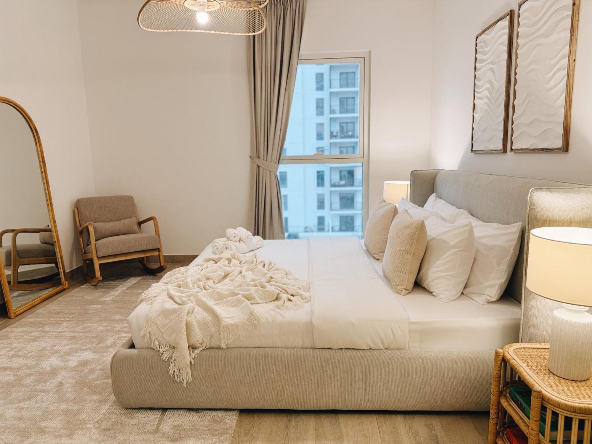 2 Bedroom In Waters Edge Voyage Abu Dhabi
