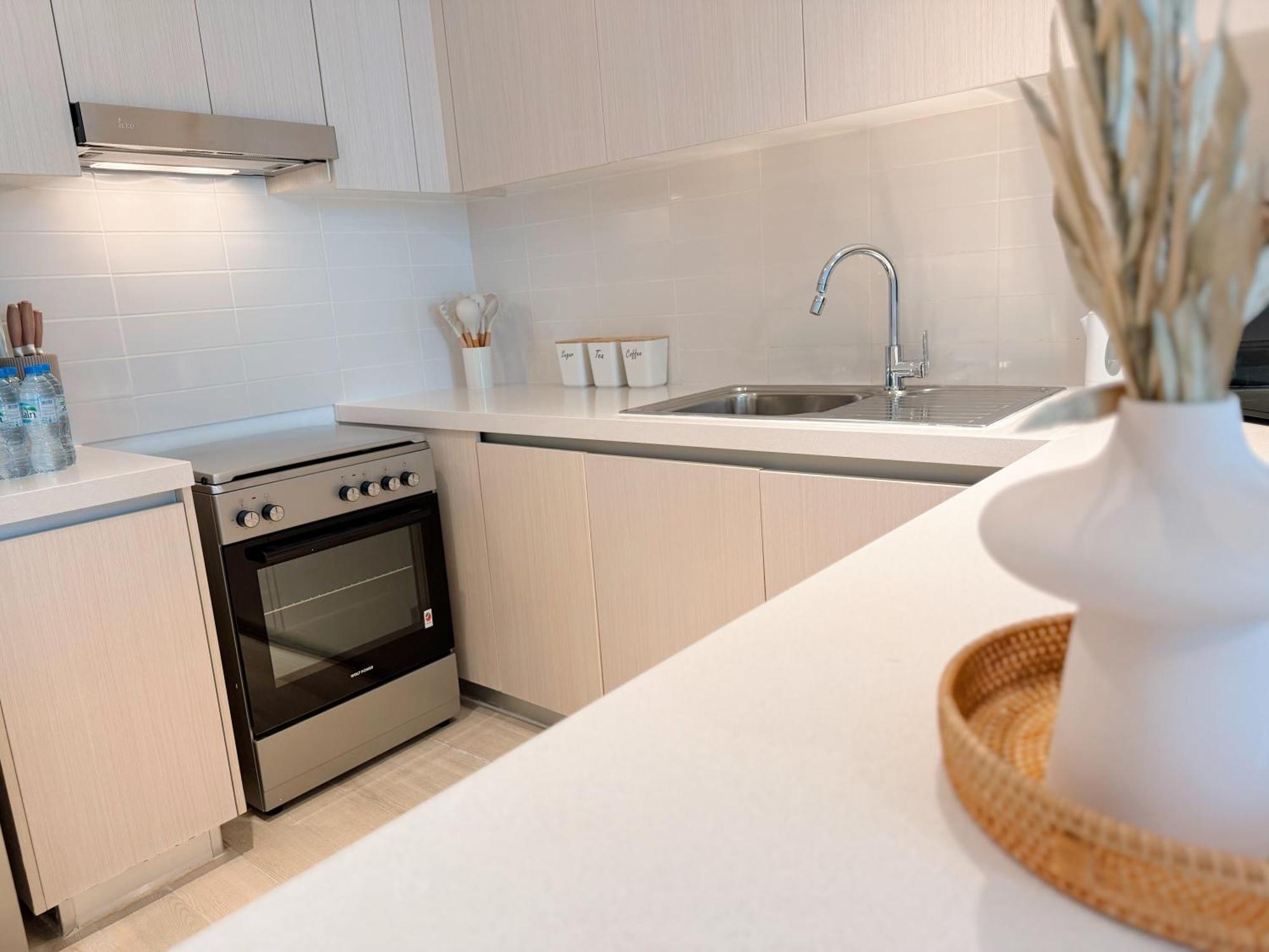 2 Bedroom In Waters Edge Voyage Apartment